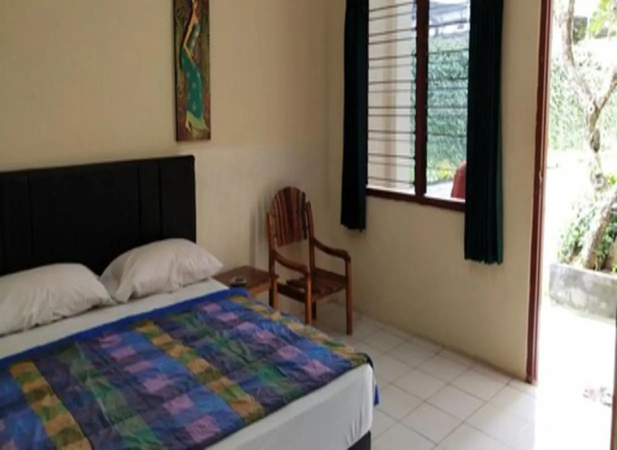 Hotel Darmadi Kuta Kuta  0*, Kuta (Bali)