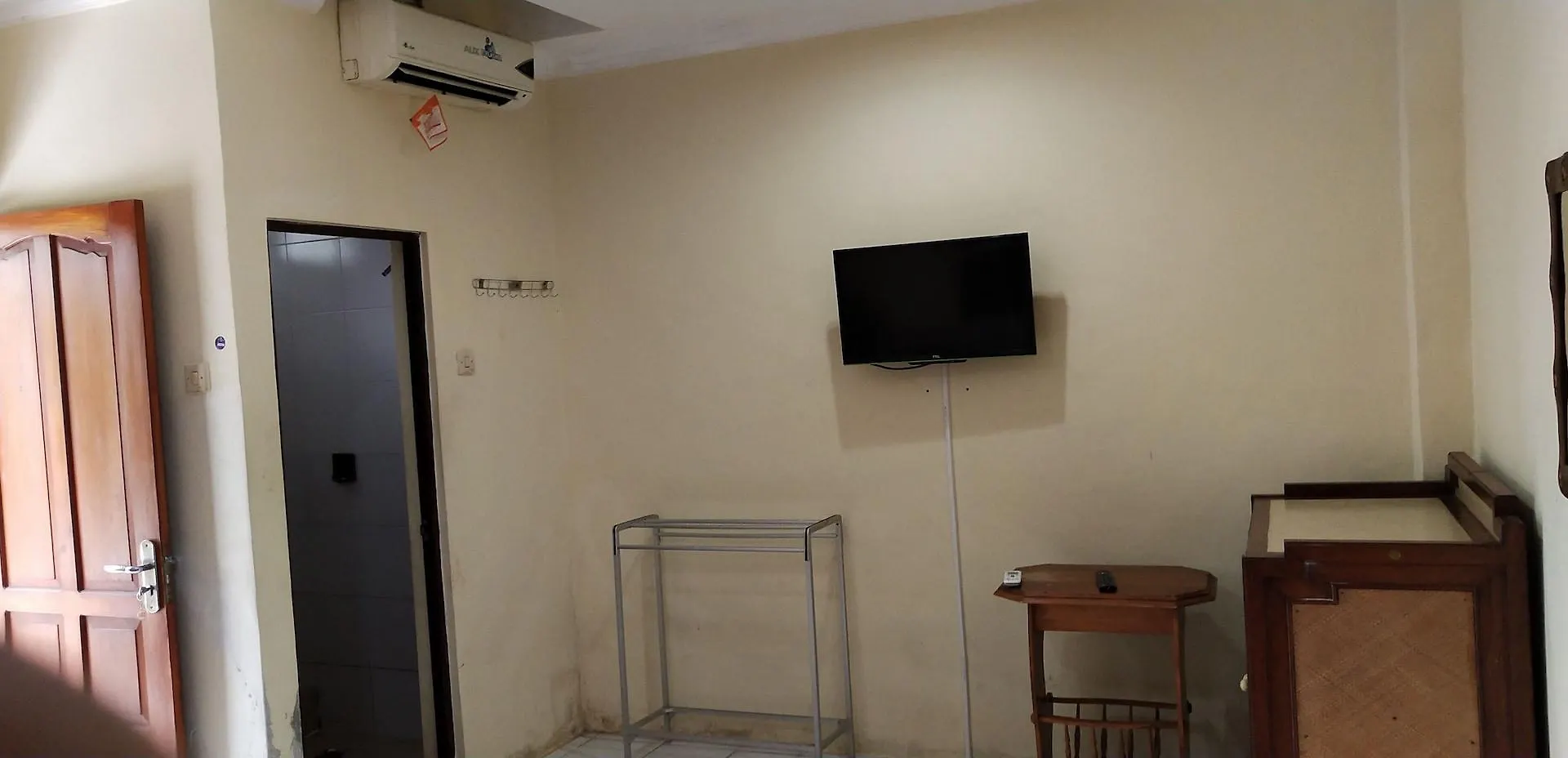 Hotel Darmadi Kuta Kuta  0*, Kuta (Bali)